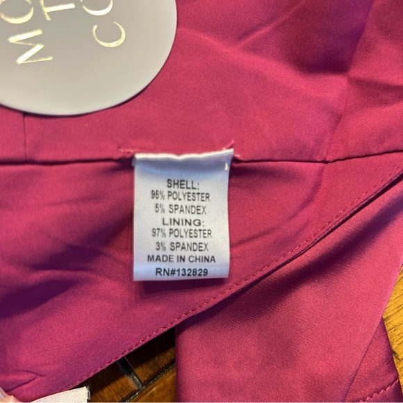 *NWT* More To Come Kaela Open Back Top in Burgundy, Size Medium, Blouse - Picture 8 of 9